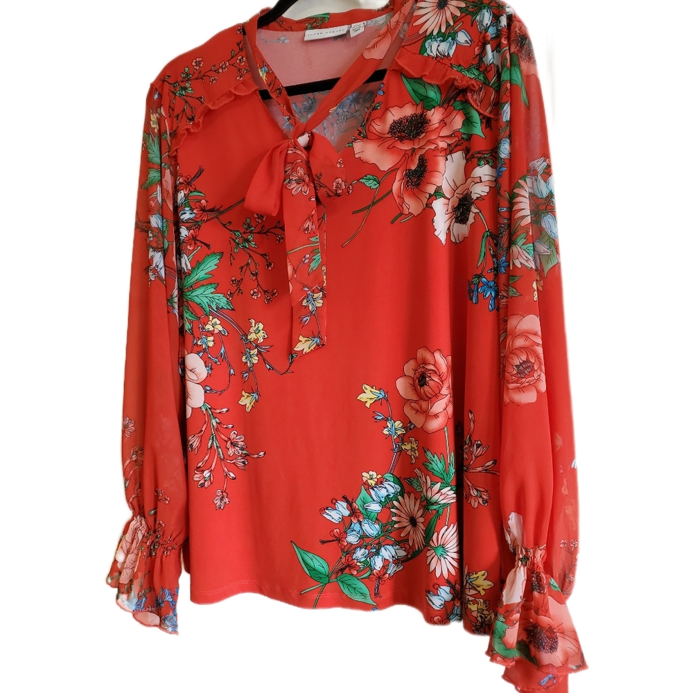 Susan Graver Floral Printed Liquid Knit Top with Tie. Chiffon Sleeves. Size 1X
